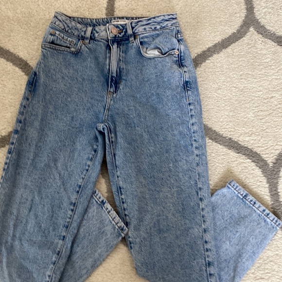 Vintage Acid Washed Mom Jeans - Picture 2 of 8